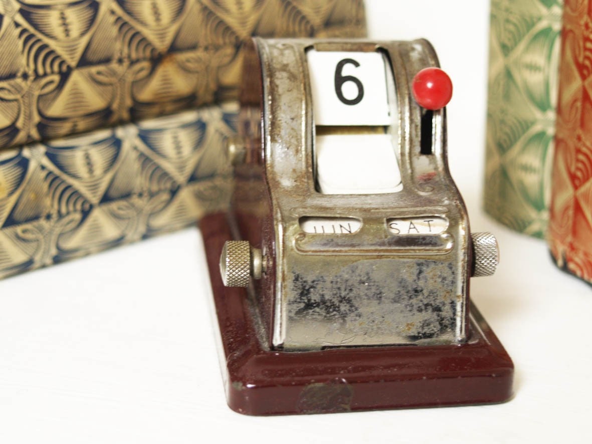 1930s Perpetual Flip Desk Calendar