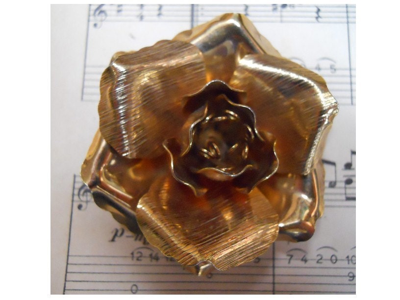 Gold Metal Flower Pin