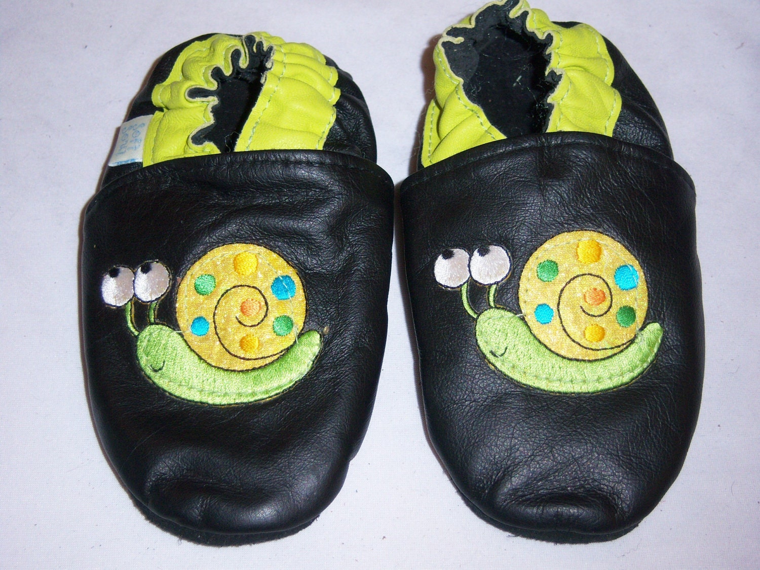 Summer sale handmade leather baby shoes soft soled black lime snail 3-4 toddler 28-29eur