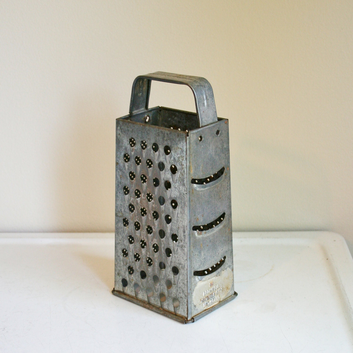 Vintage Bromwell Box/Cheese Grater Large