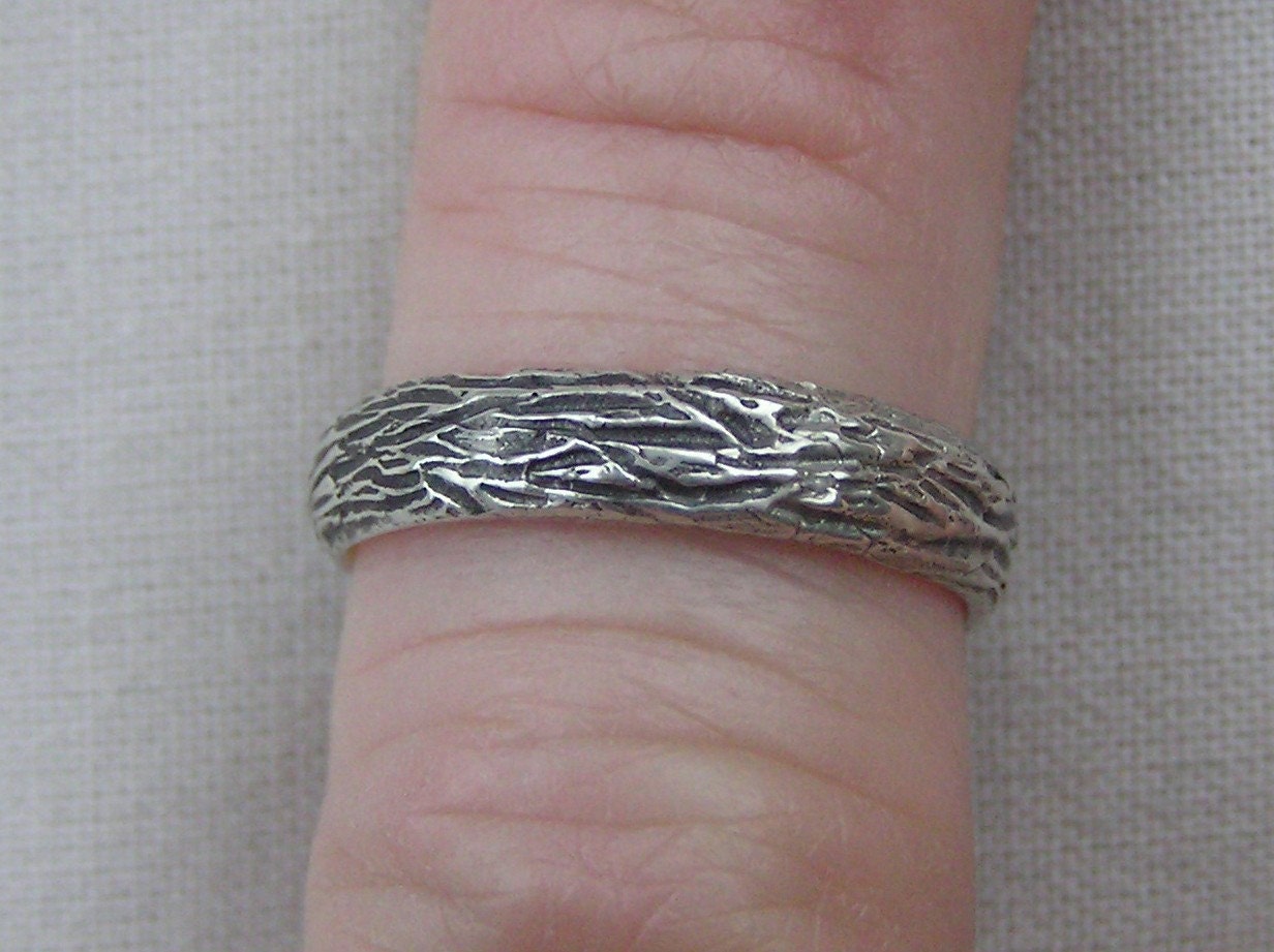 Tree Bark Wedding Band 4mm CR84SO