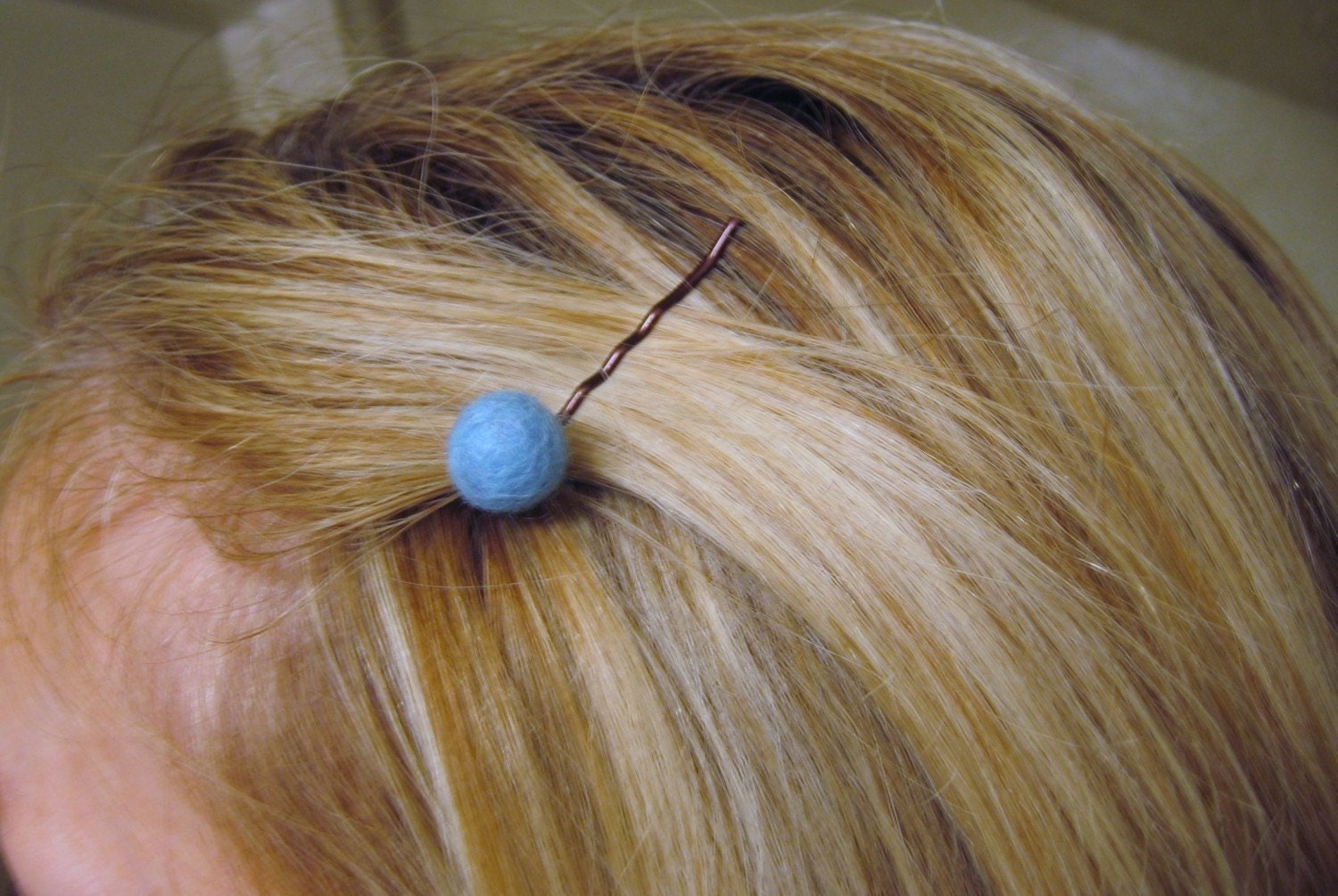 sweet peas - felt ball bobby pins (tranquility)