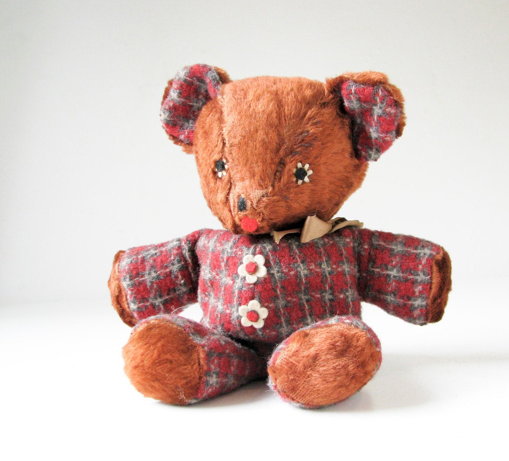 Vintage Teddy Bear - Wool Plaid Body - Daisy Eyes - BeeJayKay