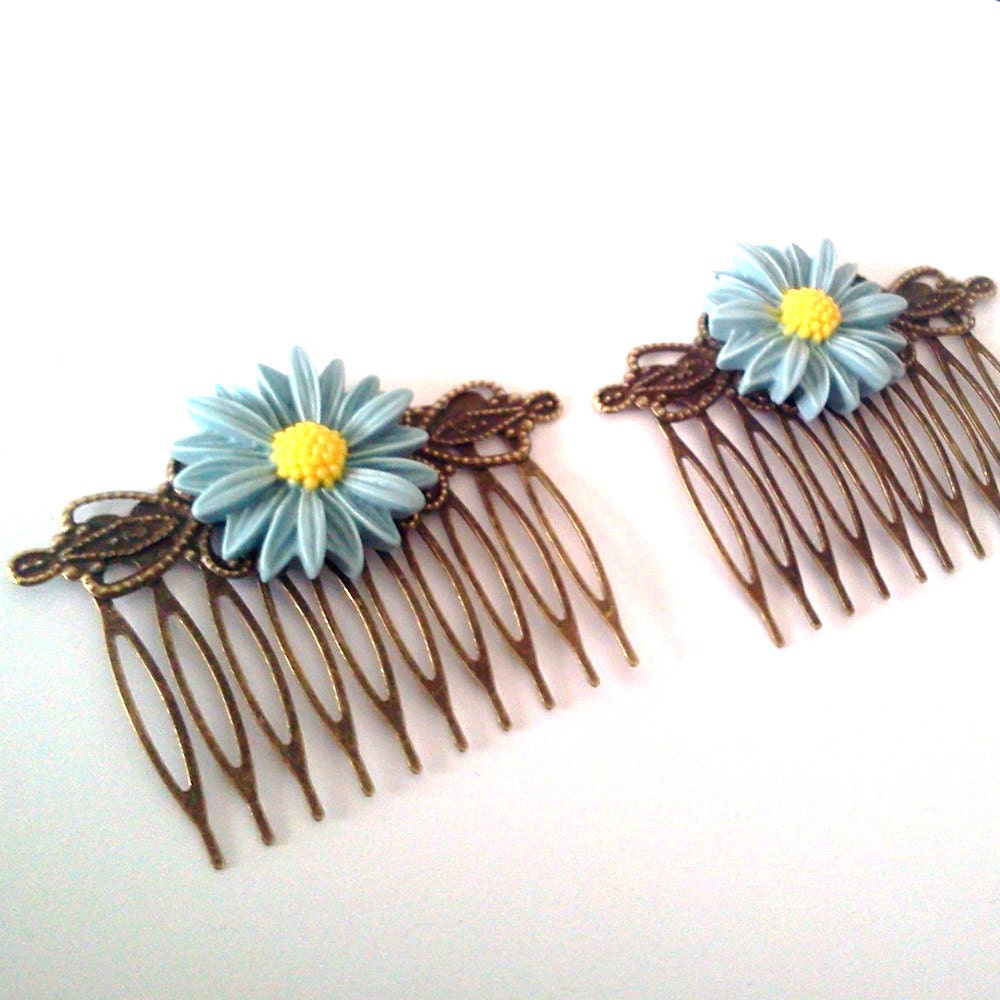 Blue Daisy Hair Combs