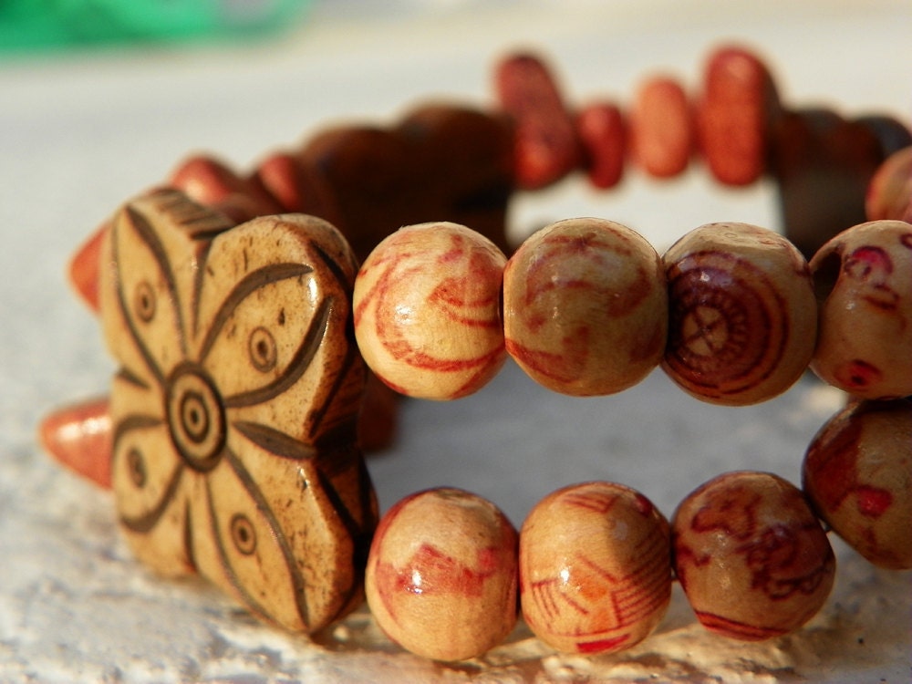 Wooden Flowers Bracelet