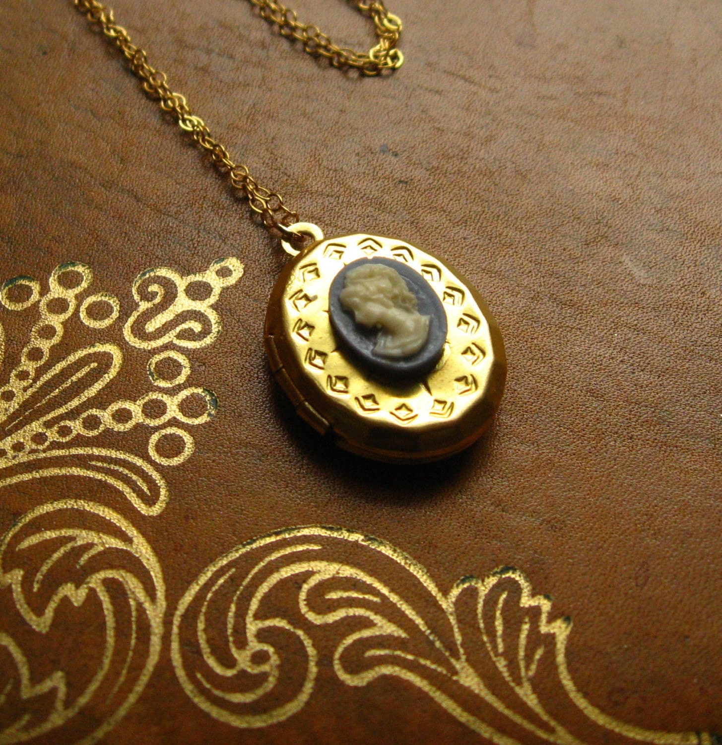 Victorian Cameo Locket - 14k gold fill chain and clasp