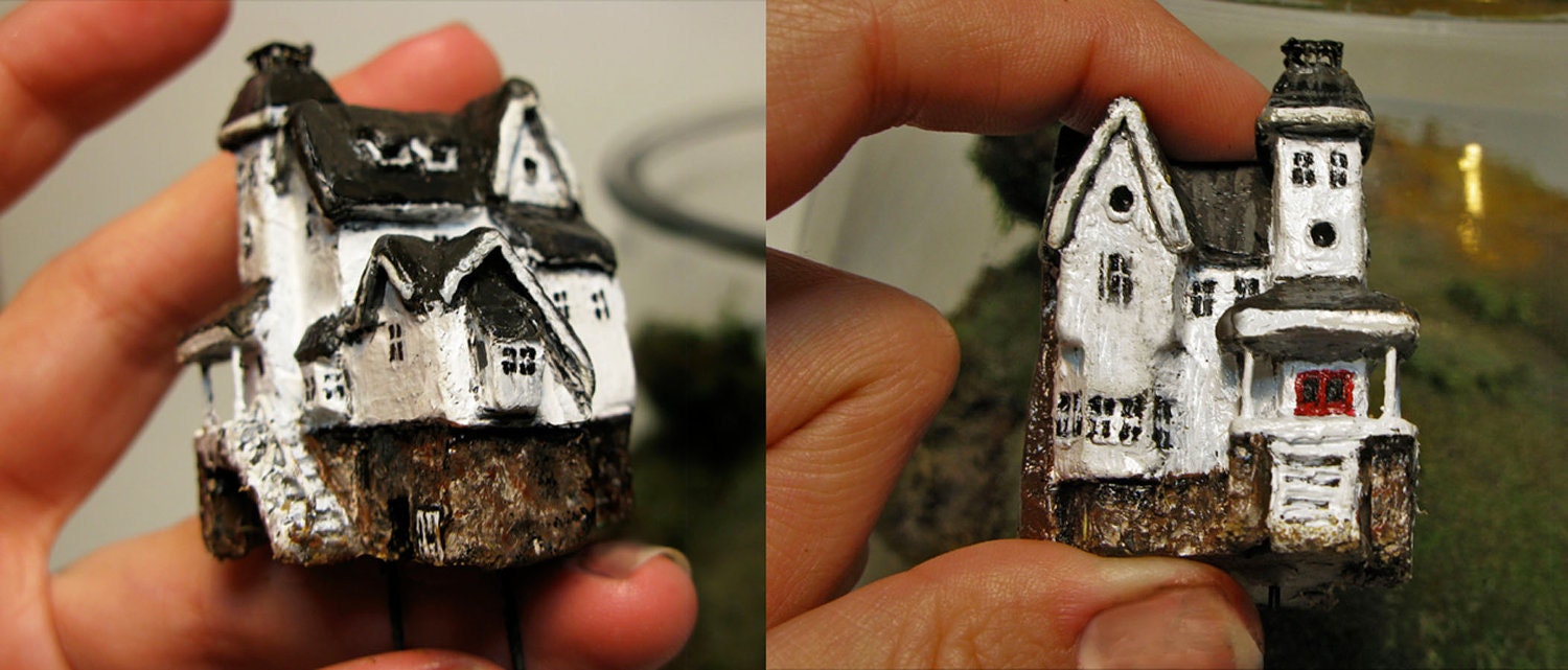 Movie Miniatures: Scale Model Beetlejuice Terrarium