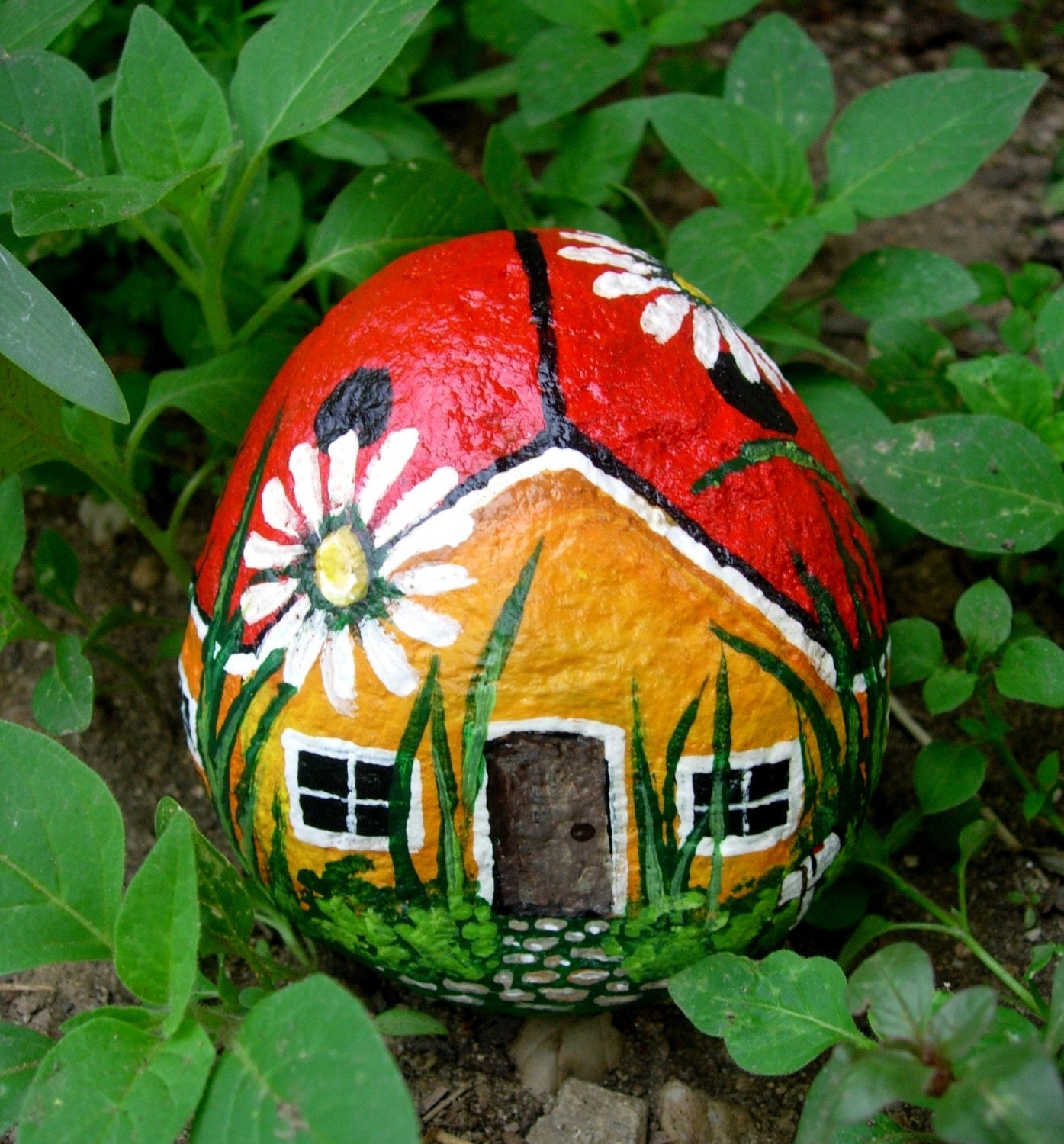 LADY BUG'S HOUSE OF HAPPINESS - you'll never want to leave