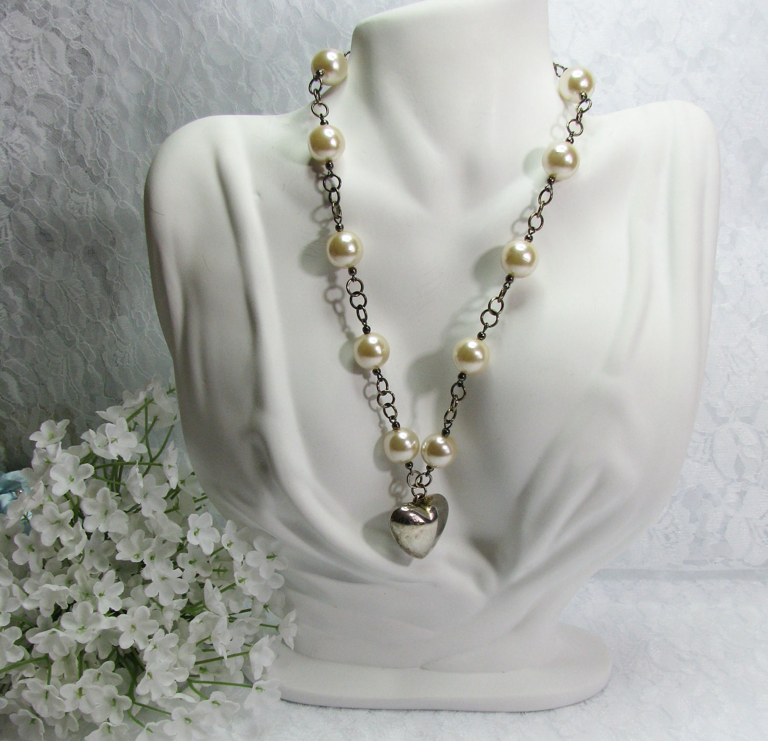 Vintage 1970 Heart Necklace,
