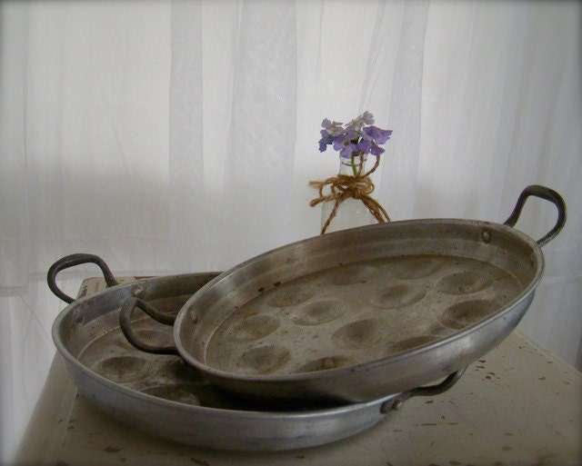 Vintage French Escargot Tin(s)