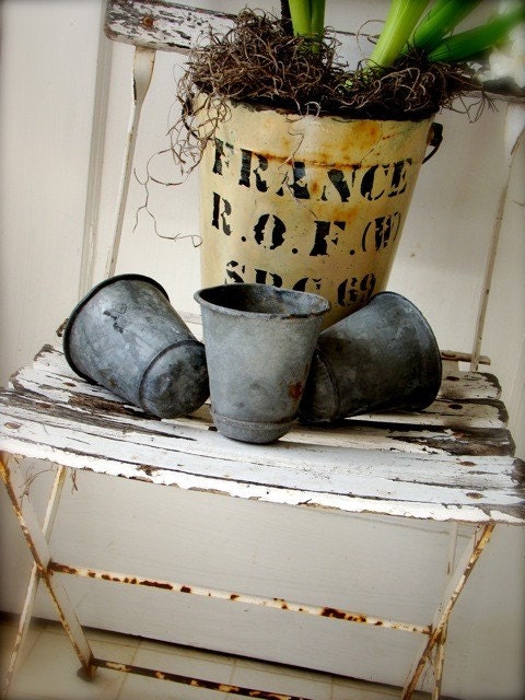 Patina Zinc Pot Love TREASURY Item