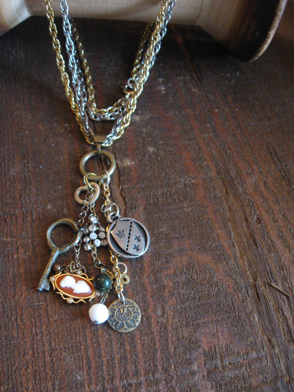The Lady of Shallot CAMEO necklace