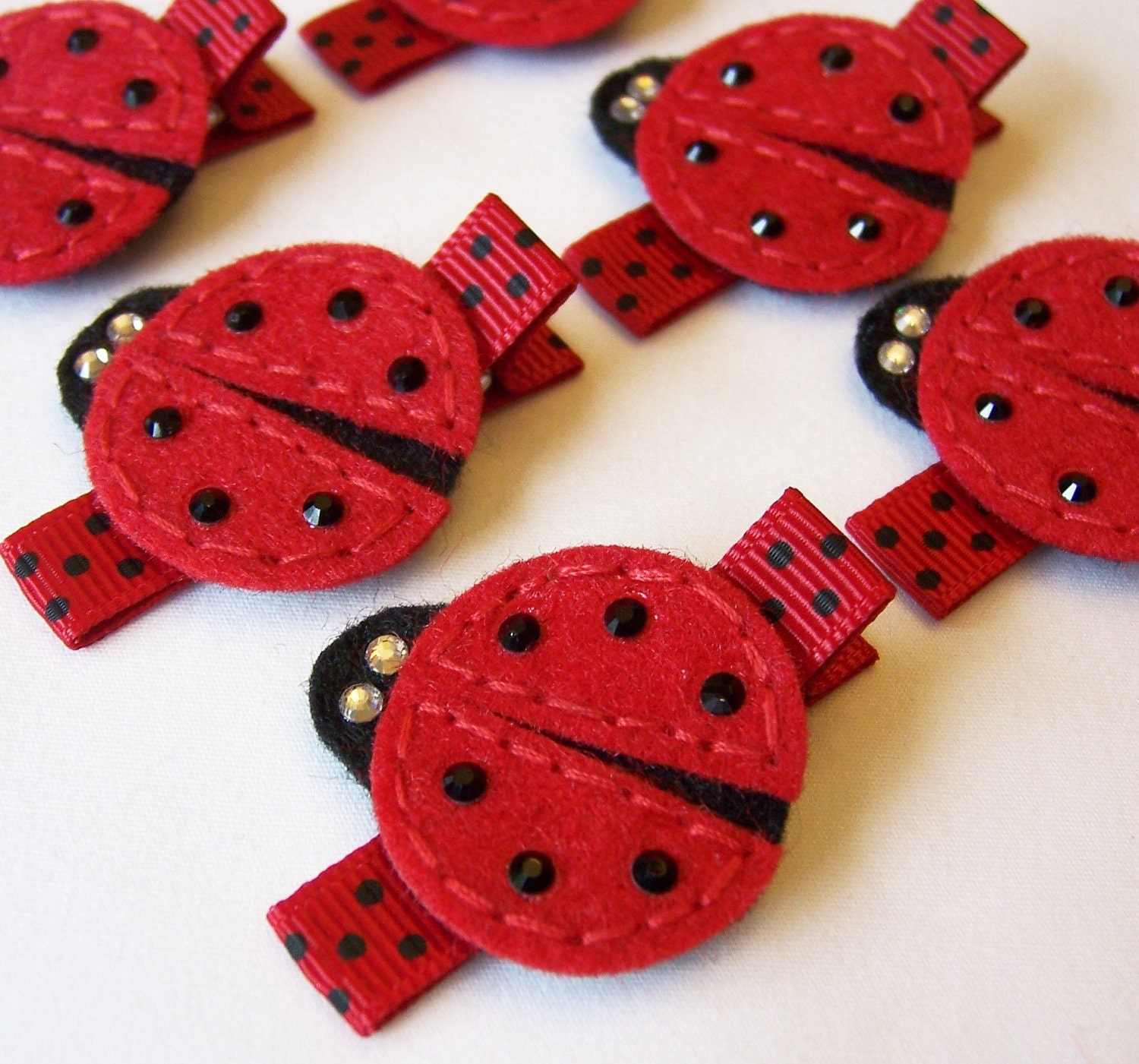 Ladybug Felt Hair Clip - An adorable red and black and sparkly lady bug clippie - Cute every day clip - Birthday party favor