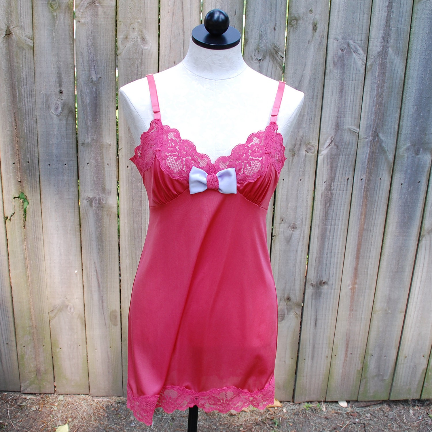 Hello Kitty - Size 34 Small Medium