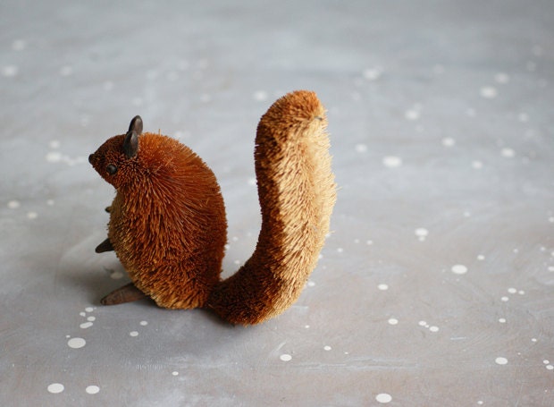 Bristle Squirrel Figure