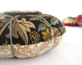 Super Duper Yo-Yo Flower Pincushion in Wayside Flowers