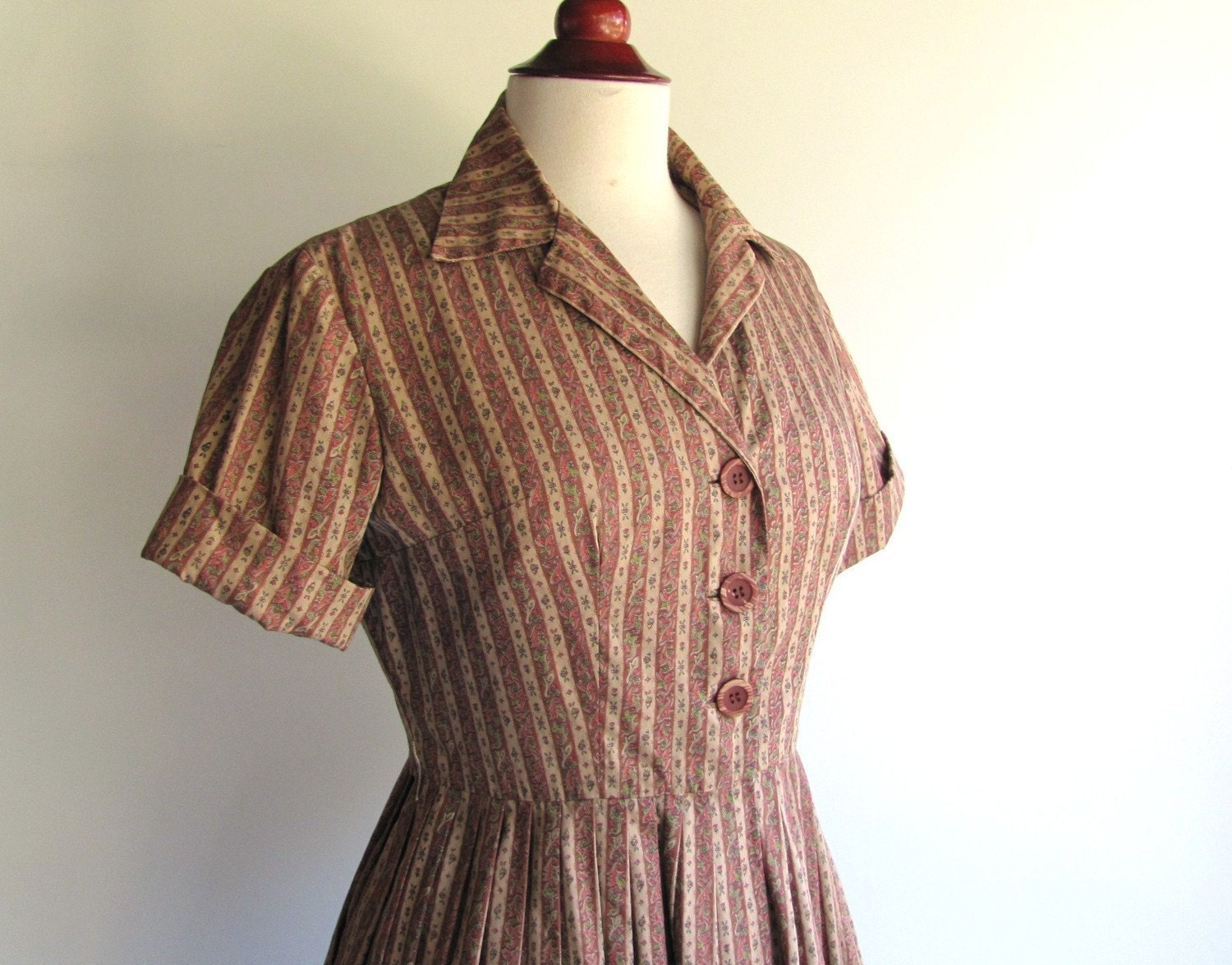 50s Brown Country Print, Mad Men Style, Vintage Shirt Dress, Full Skirt, Medium size 10 or size 12