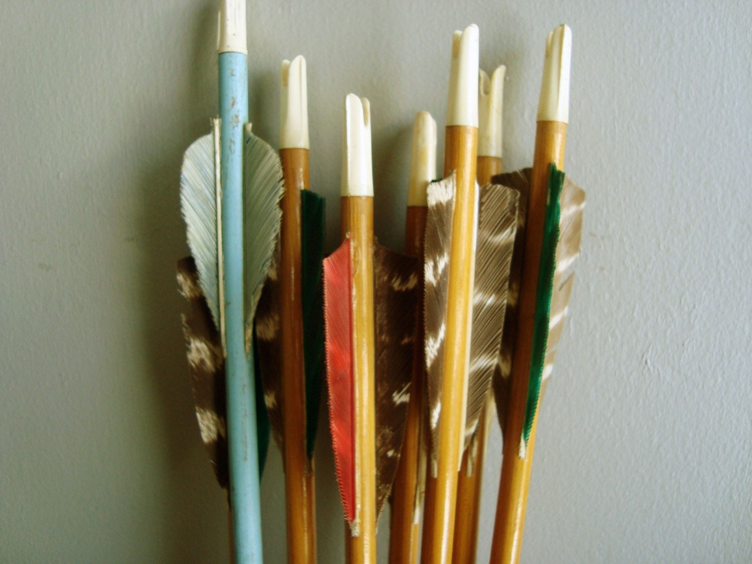 shot through the heart. arrows and sheath. perfect for your valentine.