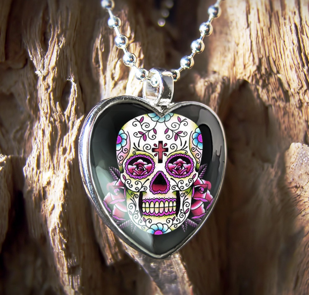 Dia De Los Muertos Day of the Dead Pink Sugar Skull Silver Heart Necklace 65-4-HF