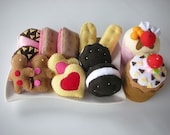 Love Cookies and Cup Cake PDF Felt Pattern