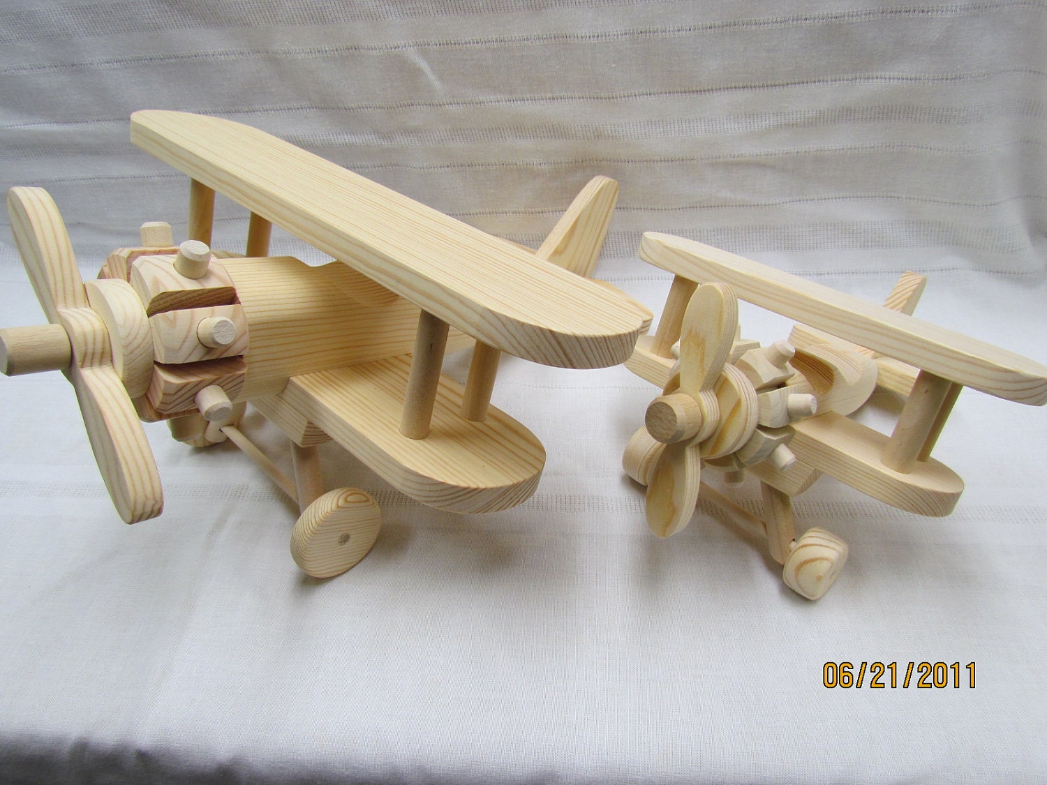 Small and Large Airplane all natural