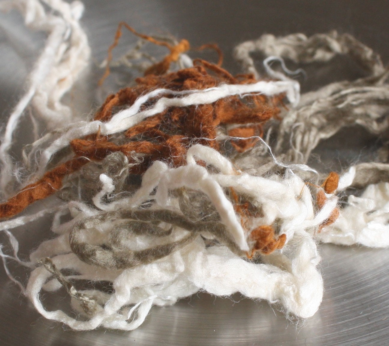 TUSSAH SILK SLUBS, 100 g, mixed colours
