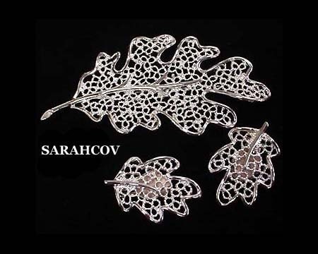 Frosted Leaves by Sarah Coventry / Vintage Pin & Earrings