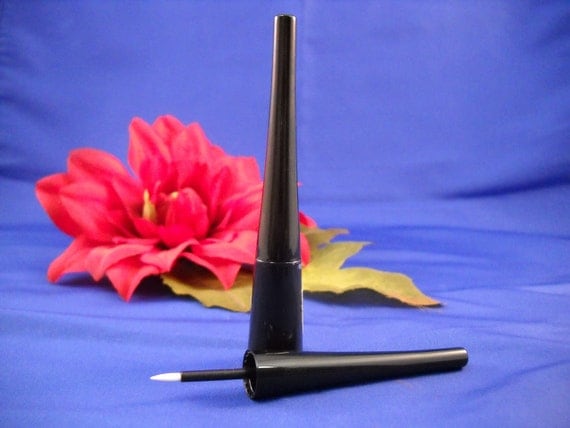 Mineral Makeup Liquid Eyeliner in INTENSE BLACK  Natural and Organic ingredients Easy to apply with felt tip applicator