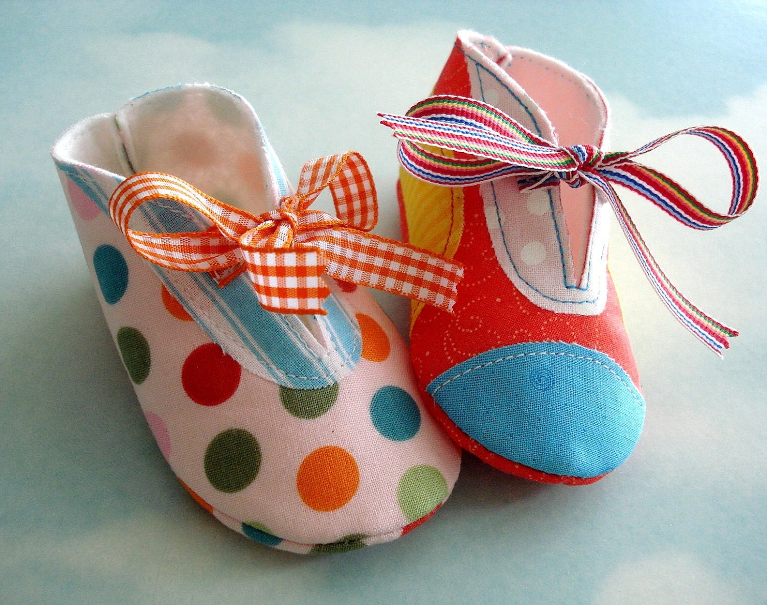 Baby Shoes Sewing Pattern with Appliques and Ribbon Ties - PDF ePattern