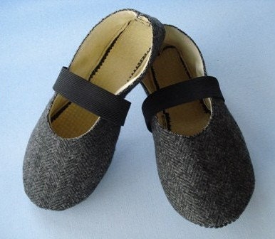 SALE - PDF ePattern - Woman's Slipper Shoes Sewing Pattern