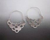 Scalloped Hoops