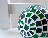 Mosaic ball - mixed greens - Forest