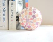 Mosaic ball - soft pink chic