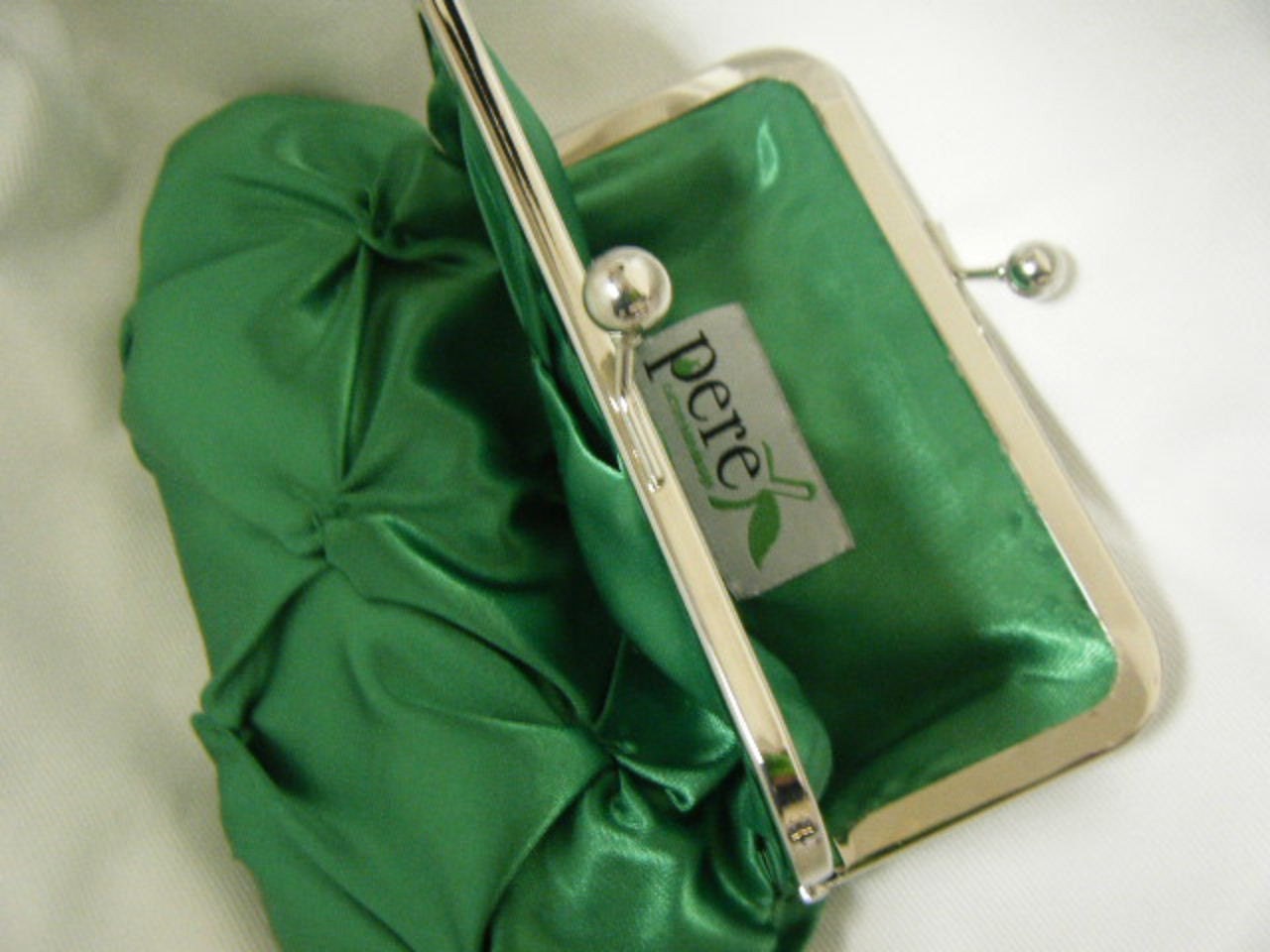 Pinch Puff Clutch