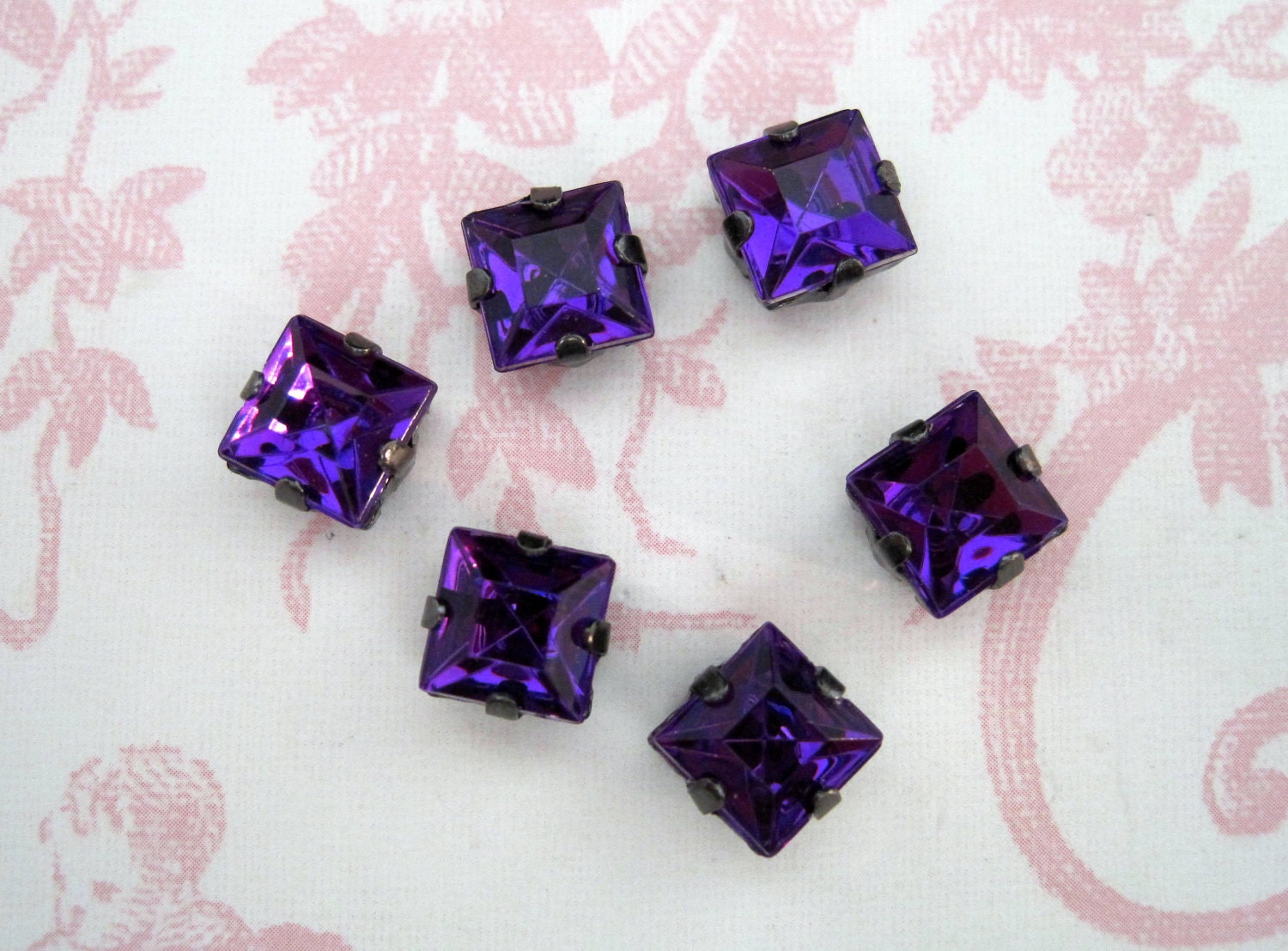 SALE-8mm Faceted Two Hole Flatback Purple(6)-D1999-2623