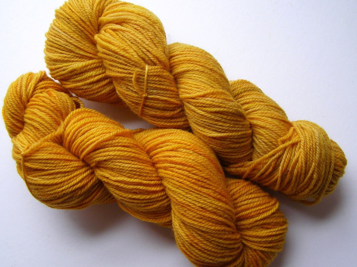 snapdragon worsted - gold