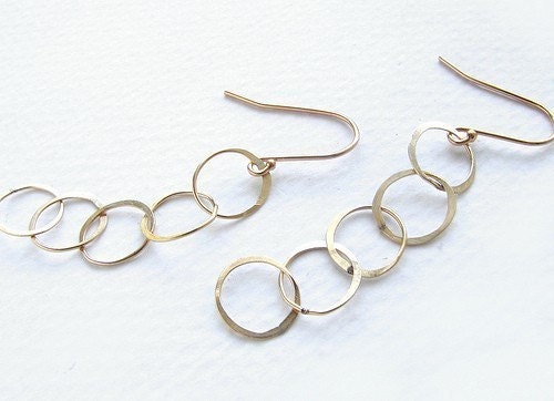 Gold circles dangle earrings, bridal earrings, wedding earrings linked chain everyday simple gold earrings
