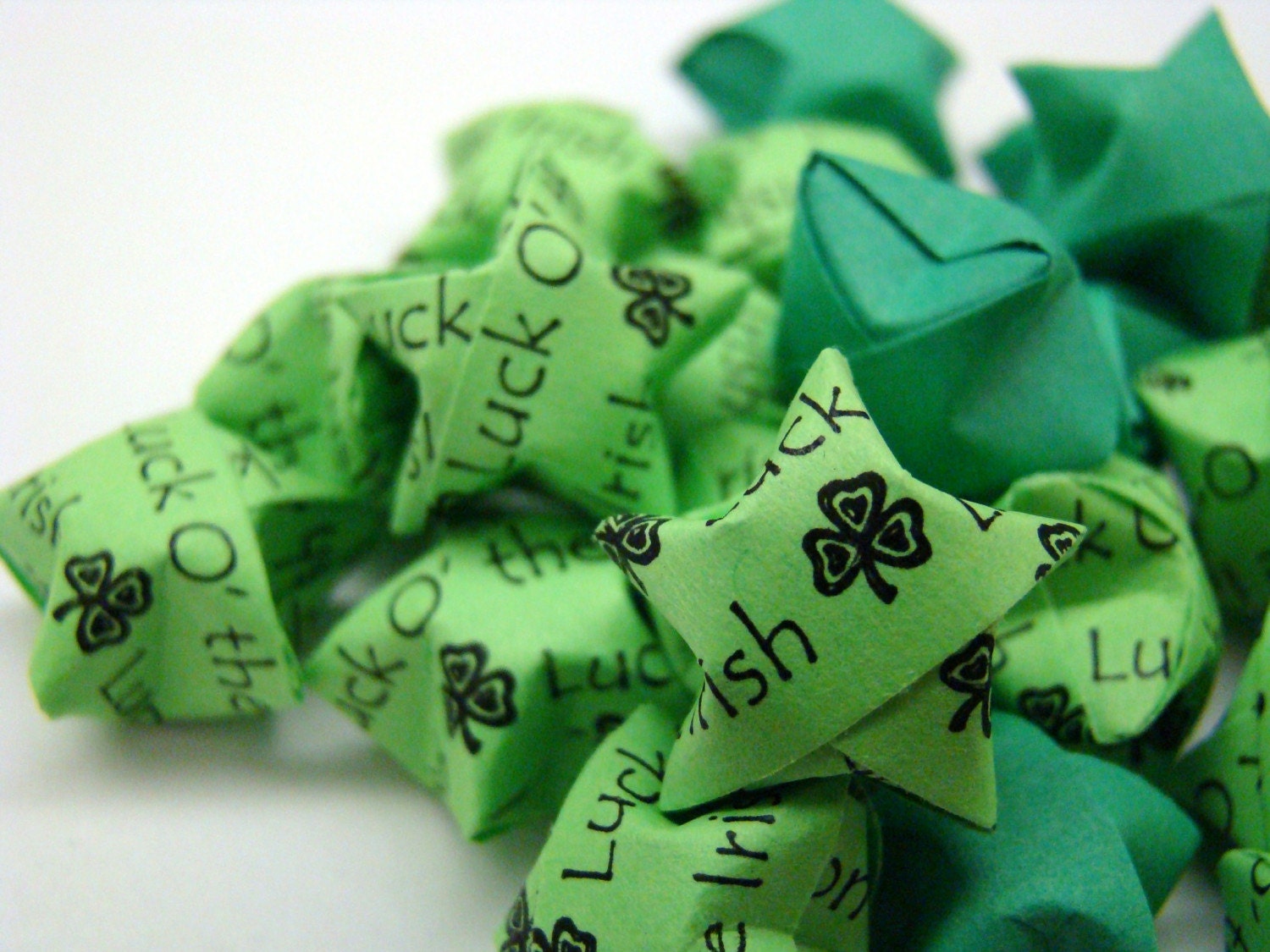 100 Origami Lucky Stars - Luck O' The Irish (Lime/Dark Green)