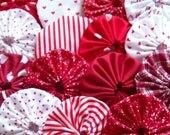 1-inch YoYo Handmade Fabric yo yo Christmas 15 Red White yoyo pieces