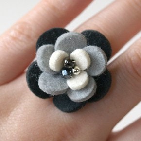 CAMELLIA ring Black x White - Aid for Japan