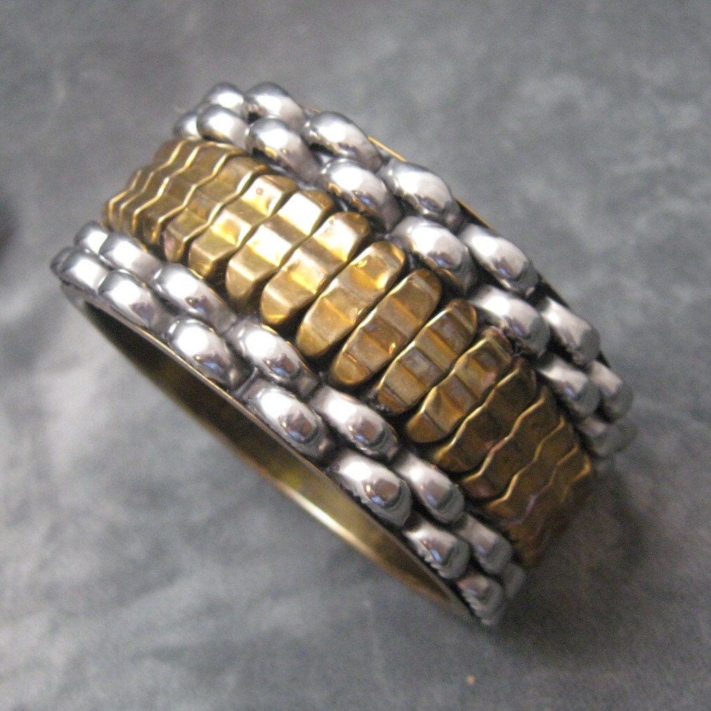 Wide Bangle Bracelet Unusual Chain Design B4455
