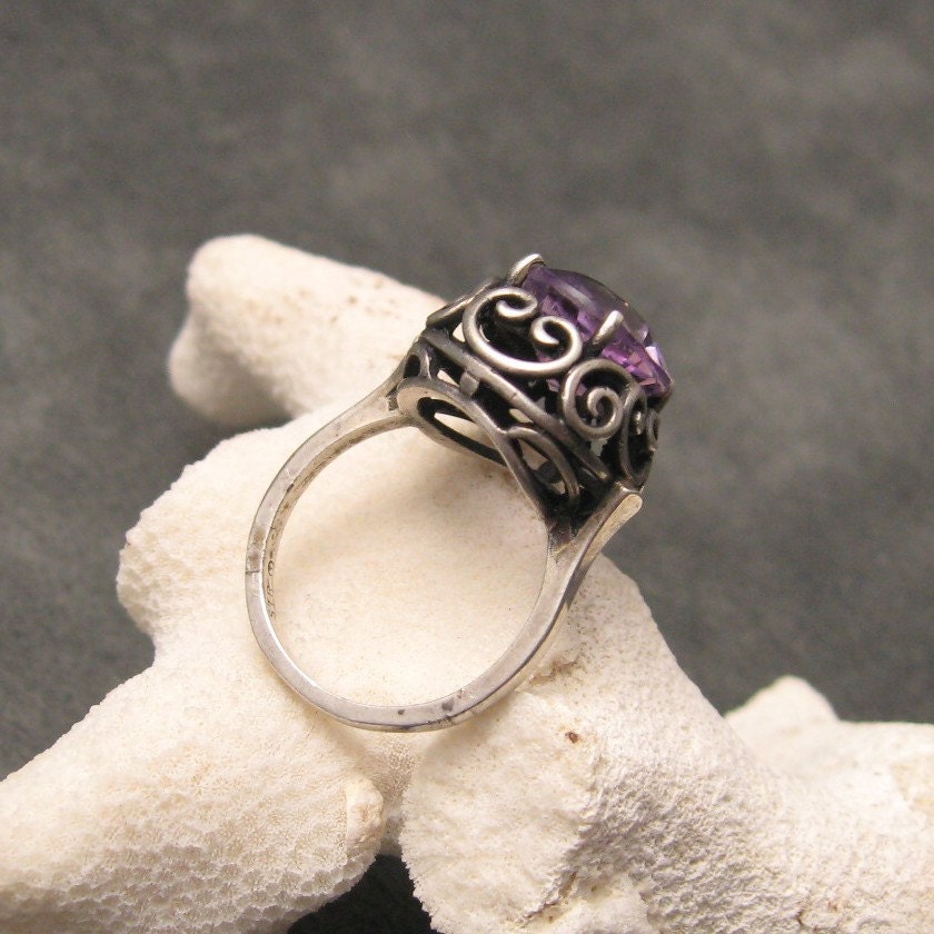 Vintage Sterling Ring Tall Purple R3514