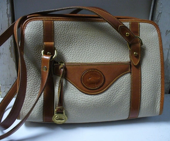 dooney and bourke shoulder purse