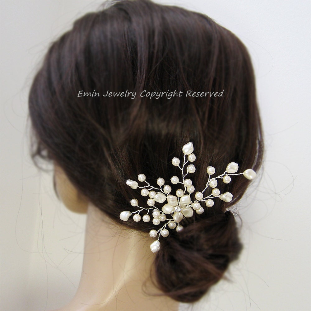 Bridal Hair Comb, Wedding Hair Accessories, Ivory Off White Swarovski Pearls Headpiece, Tiara, Fascinator, Side Comb, Bridesmaids comb