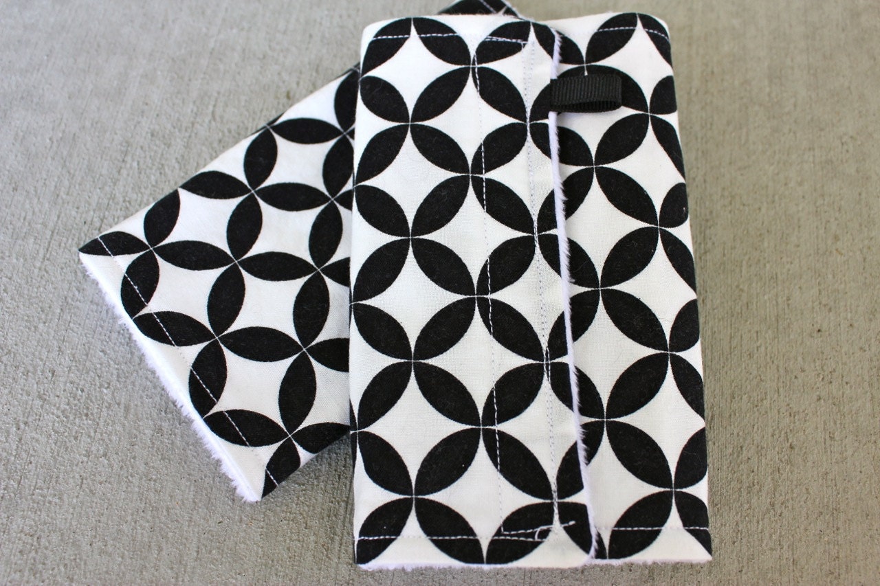 Drool Pads for Ergo or Beco Baby Carrier (cookies n' cream)