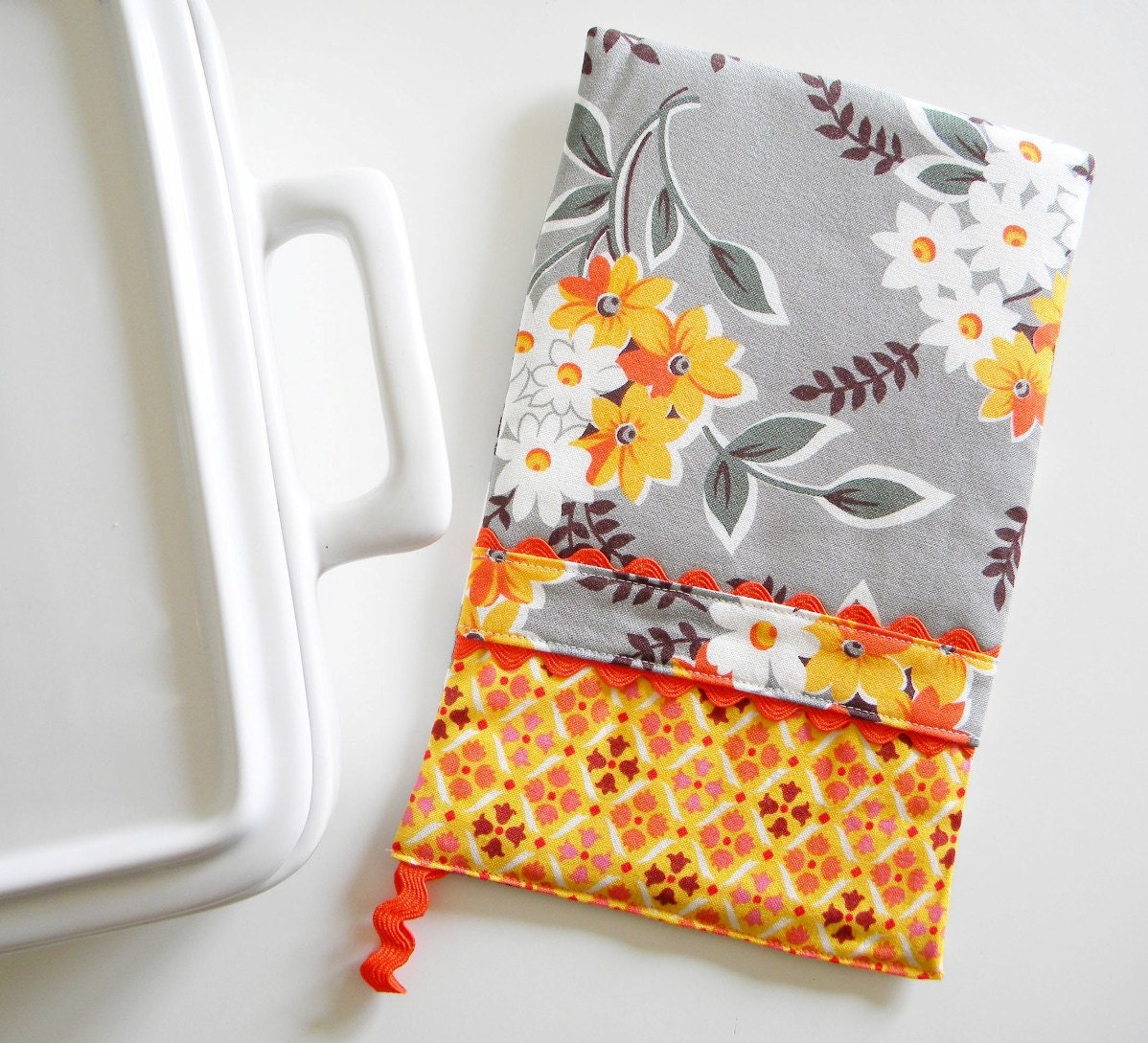 Oven Mitt - Hot Pad - Floral Bouquet in grey and orange