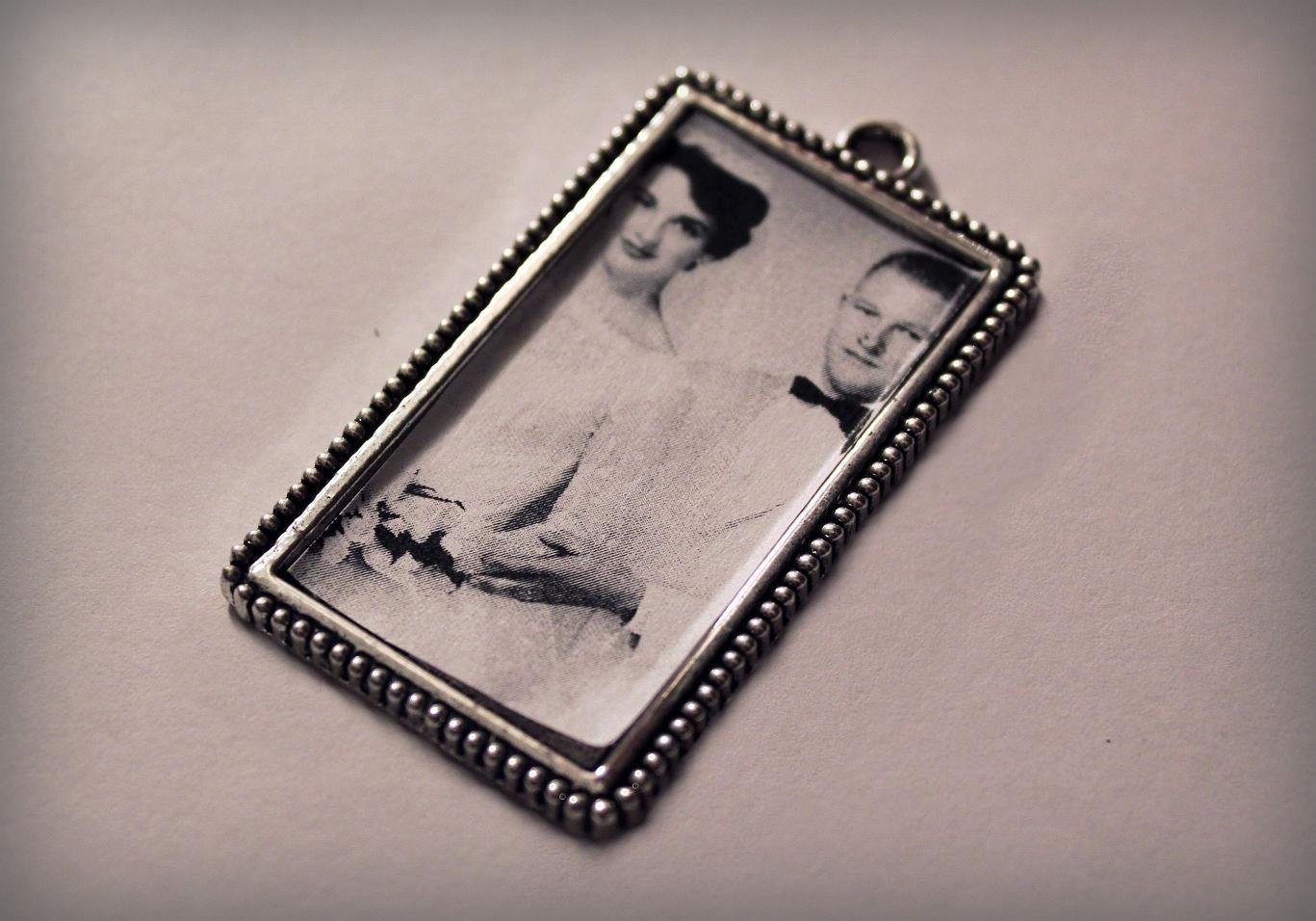 Photo Frame Rectangle Bouquet Charm