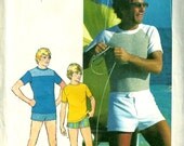 1970s Simplicity 7550 Mens Pullover Top and Swim Shorts Pattern Chest 42 UNCUT Mans Vintage Sewing Pattern - mbchills