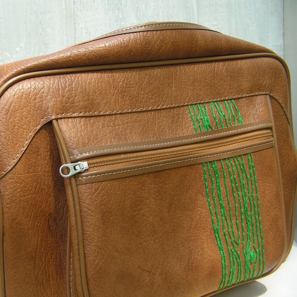 overnight bag with green tree