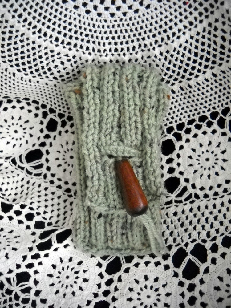 Cell Phone Cozy Case, Celery Green, Fits most soft touch screen phones, Gadget Case, Very stretchy, Vegan FREE SHIPPING